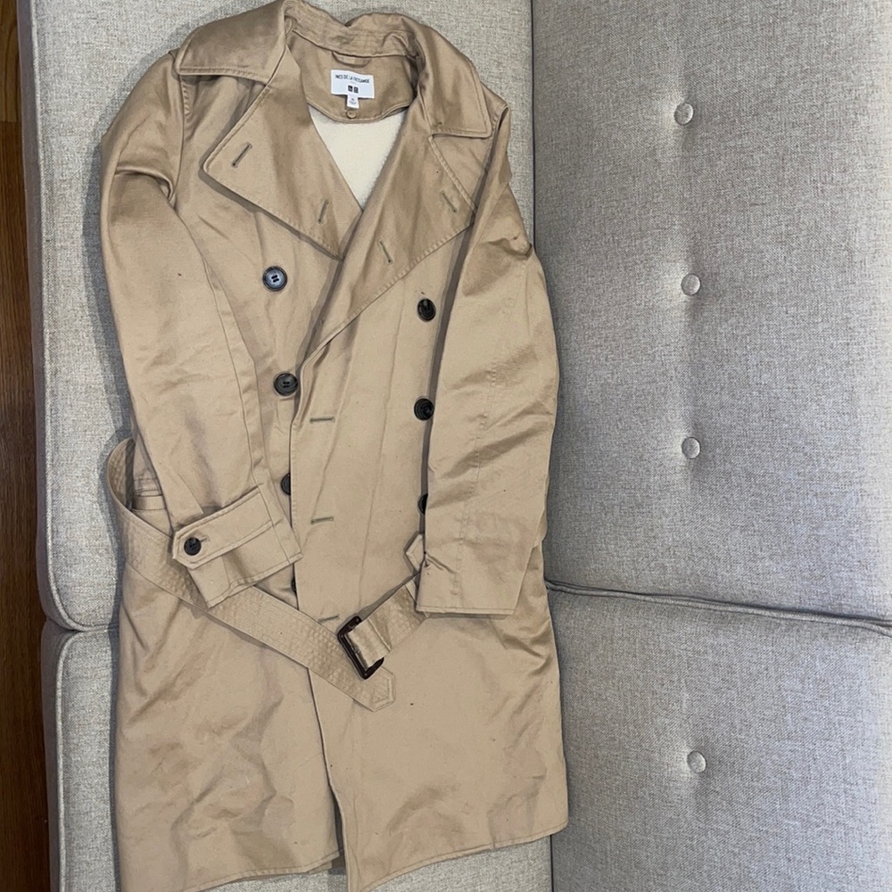 UNIQLO x Ines de la fressange trench coat
